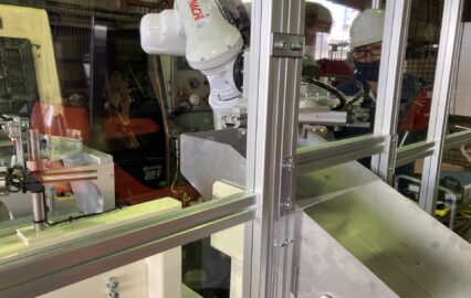 協働ロボットとは？産業用ロボットとの違い・選び方・導入の進め方まで解説｜FDエンジニアリングサービス