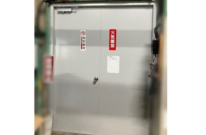 ボイラー室入口の防火壁の更新・窓口拡張工事｜FDエンジニアリングサービス